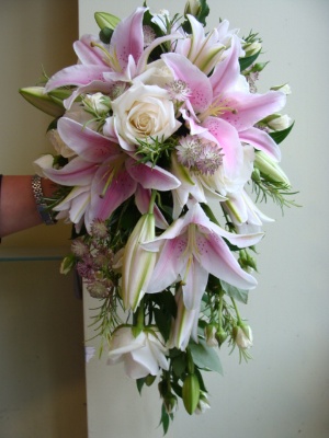 Lily and rose shower – buy online or call 01903 214105